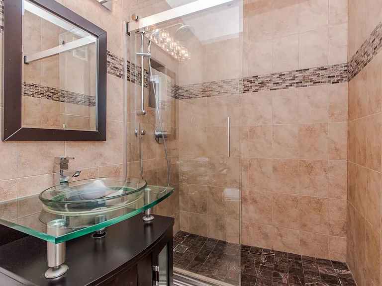 30 E Elm St #14A — Photo 8