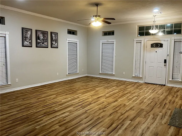 903 Emerald Dove Ave — Photo 5