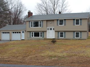 33 Garrison Dr, Bedford, NH 03110