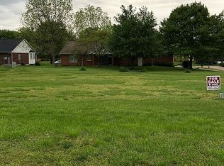 124 Kurken Dr, Waterloo, IL 62298