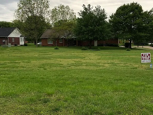 124 Kurken Dr, Waterloo, IL 62298