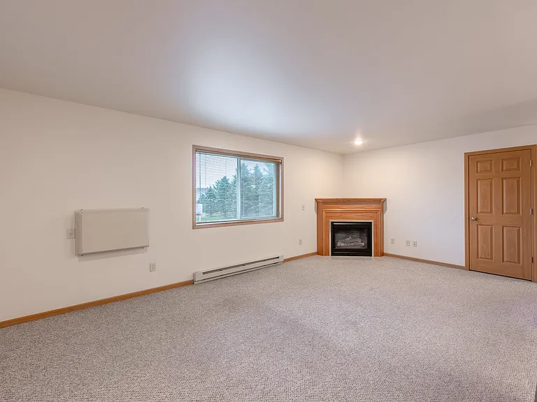 4843 Southridge Ct #4 — Photo 7