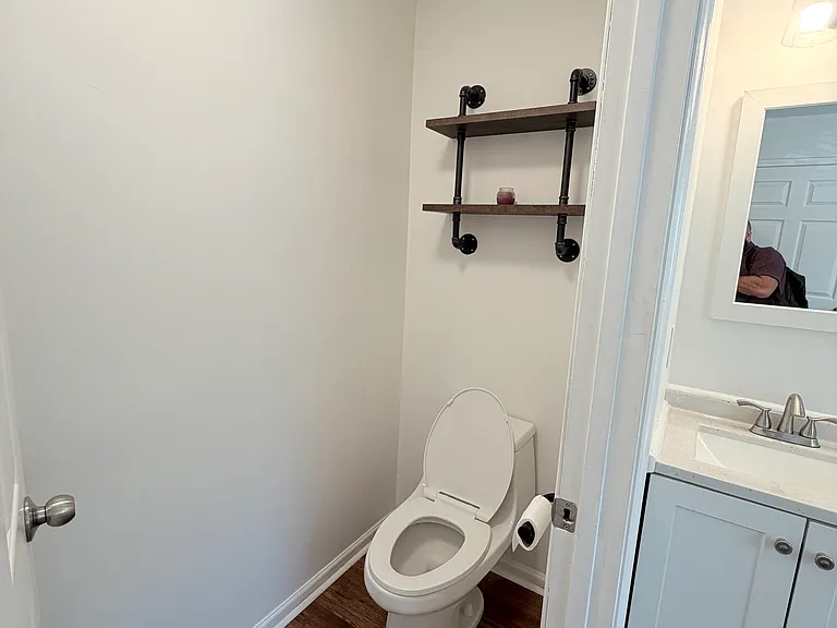 1240 Skyview Rd — Photo 21