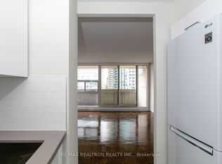 33 Isabella St #311, Toronto, ON M4Y 2P7