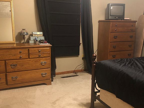 4th image of 309 Olive St