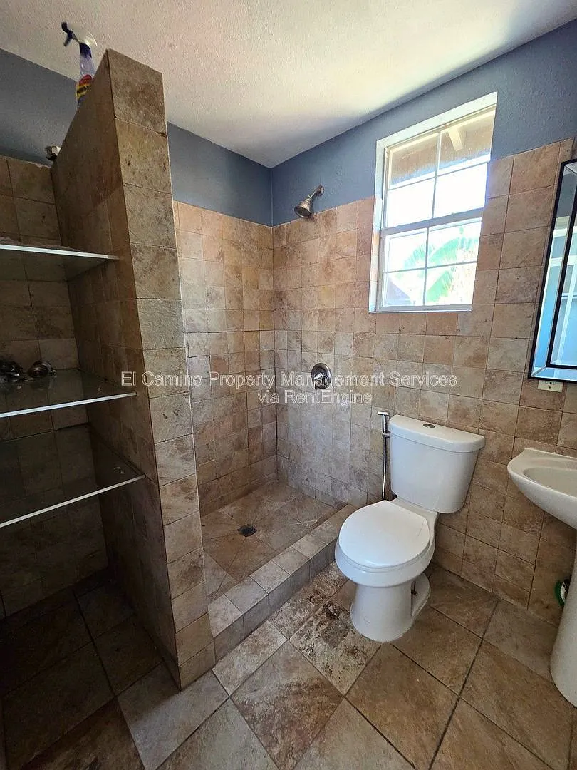 Studio, 1.0 bath, $1,550 — Photo 2