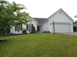 59 Mercer Ln, Falling Waters, WV 25419