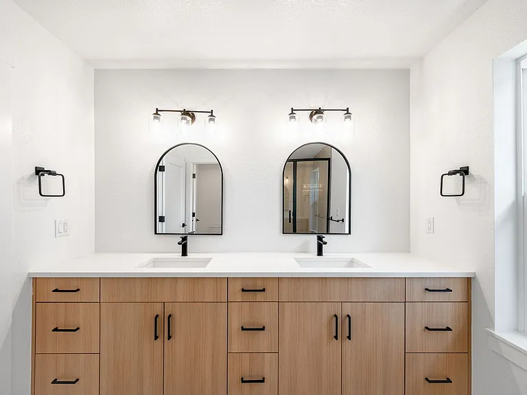 4656 W 9th Ave — Photo 13