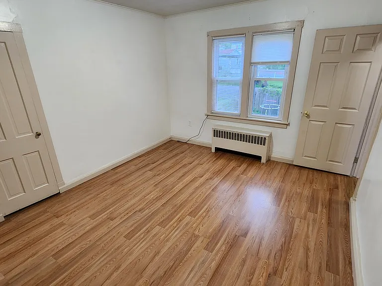 198 Morris St #2 — Photo 2