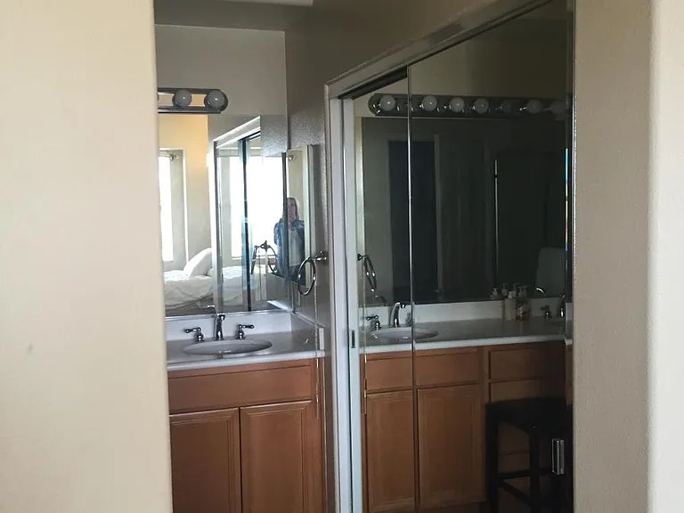 Master bath entrance/walk-thru closet
