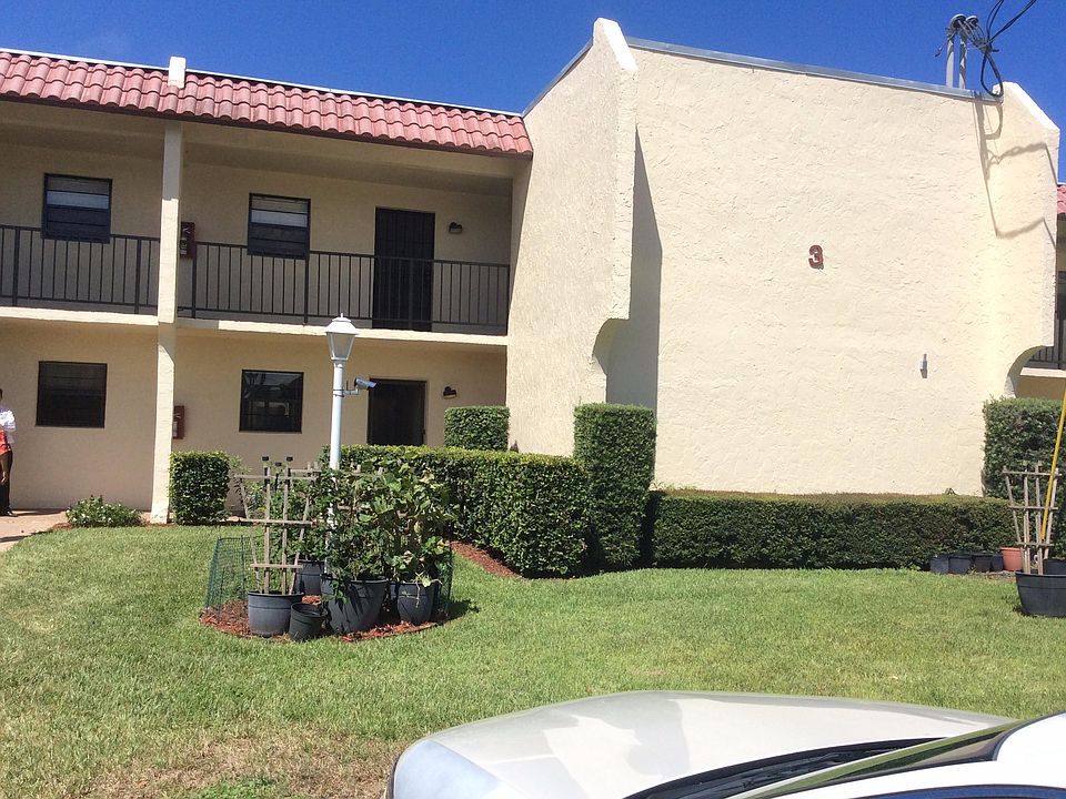 1st image of 2050 Oleander Avenue Bldg 3 Unit 104
