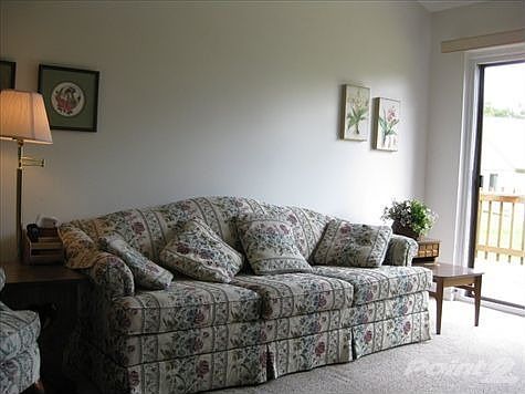 3rd image of 1952 Ash Ct Unit 3-1