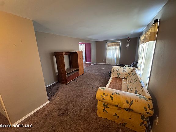 5th image of 6028 Bay Shore Rd