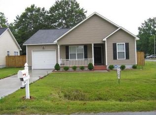 604 Mattocks Ave, Maysville, NC 28555