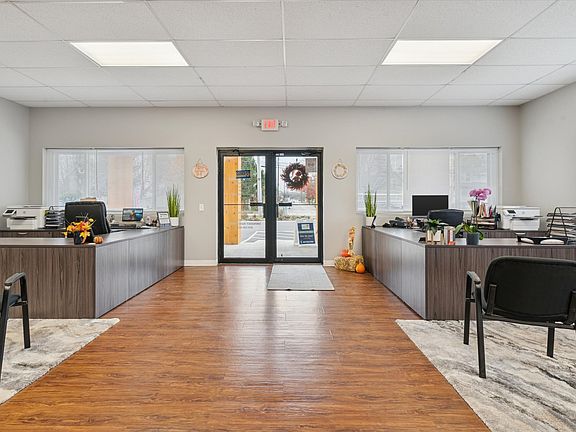 5th image of 548 N Main St #611505305