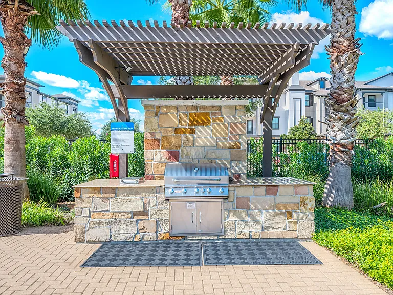 Grand Villas at Tuscan Lakes apartments community photo