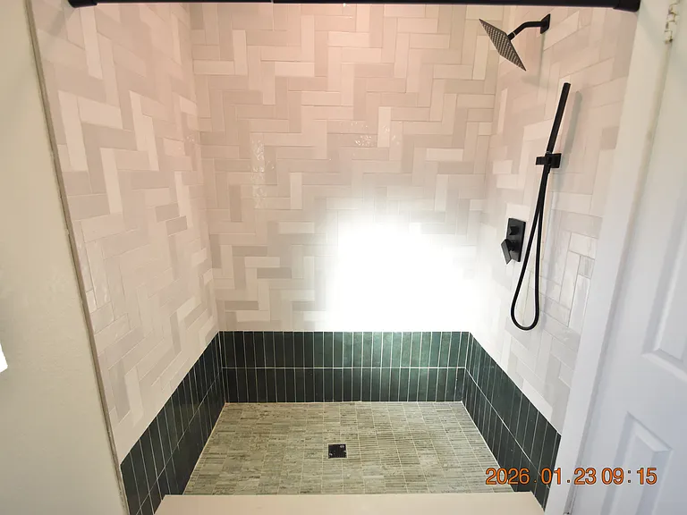 3606 1/2 River Grove Dr — Photo 23