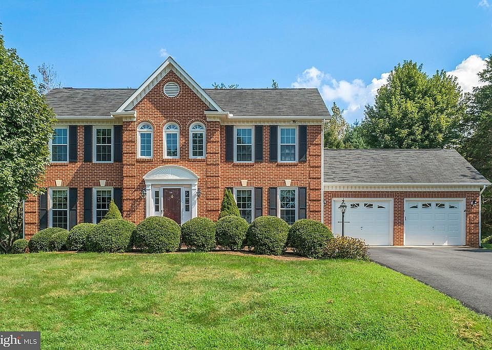 1st image of 9903 Cobblestone Dr