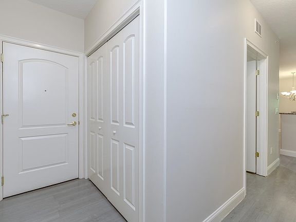5th image of 80-7 Carriage Way