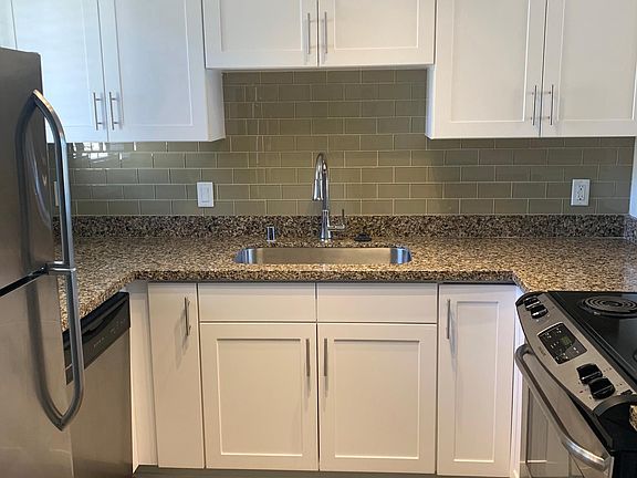 Fully Upgraded Kitchen