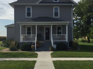 745 Church St, Cameron, IL 61423