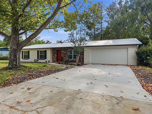 3rd image of 5922 NW 26TH TERRACE
