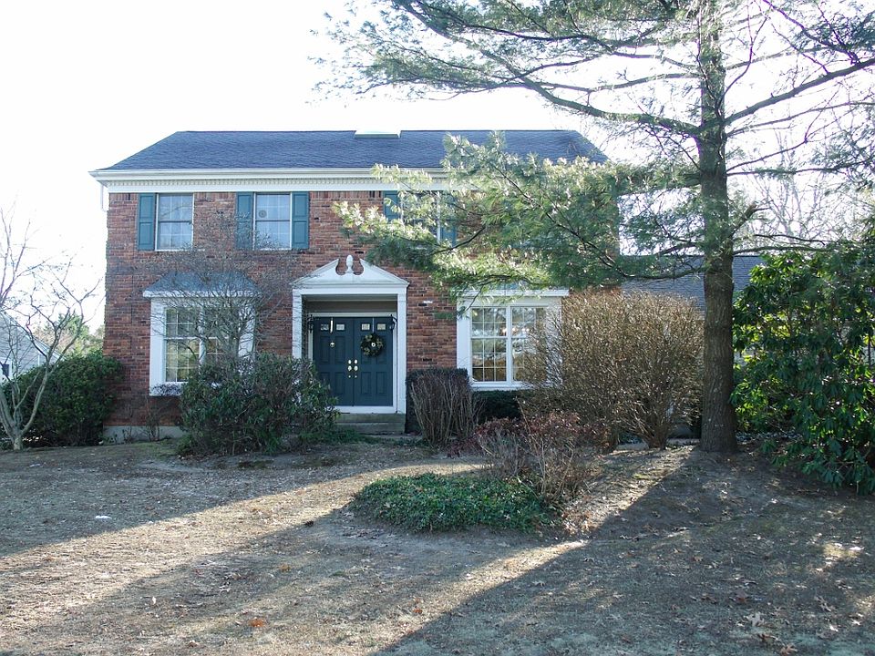 1st image of 6 Canterbury Dr