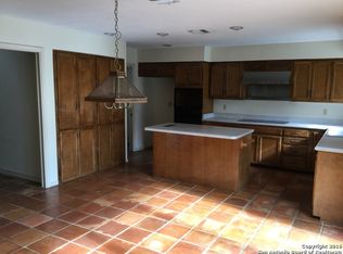 16902 Hidden Timber Wood, San Antonio, TX 78248