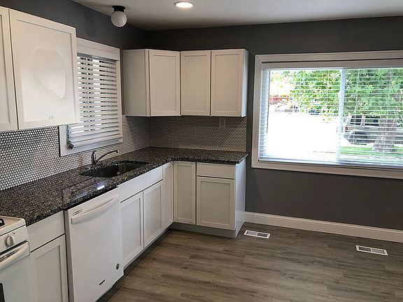 4th image of 7404 Lathers St