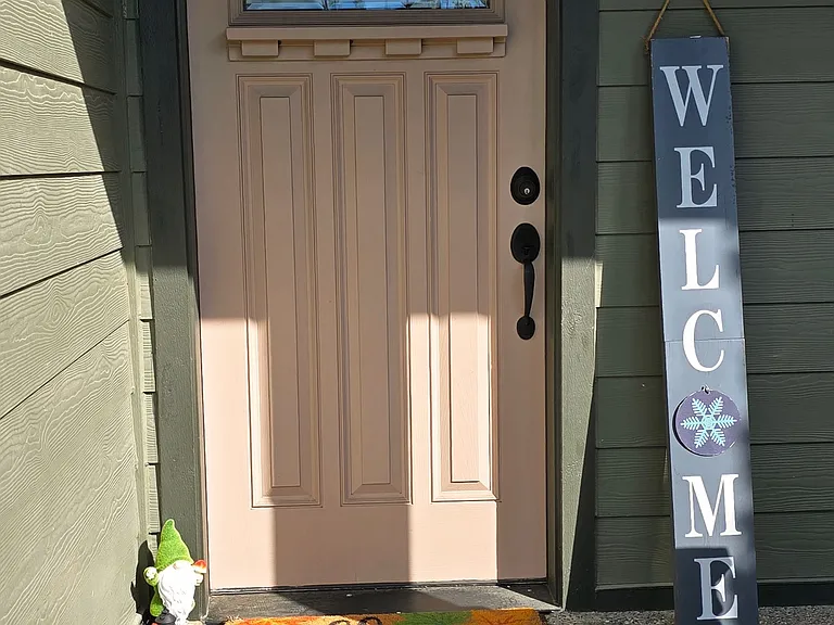 10438 Buccaneer Pl NW — Photo 2