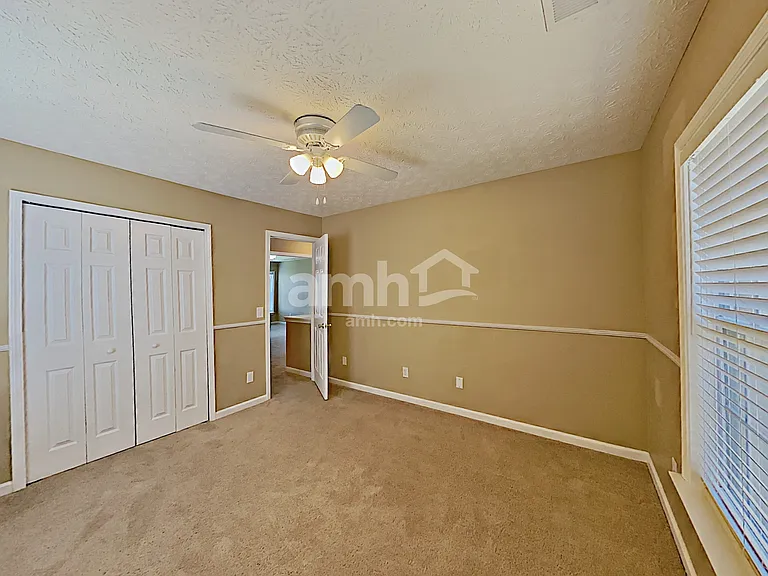409 Avery Ct — Photo 20