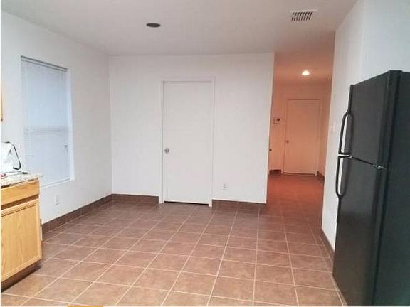 3rd image of 8944 Sun Haven Way