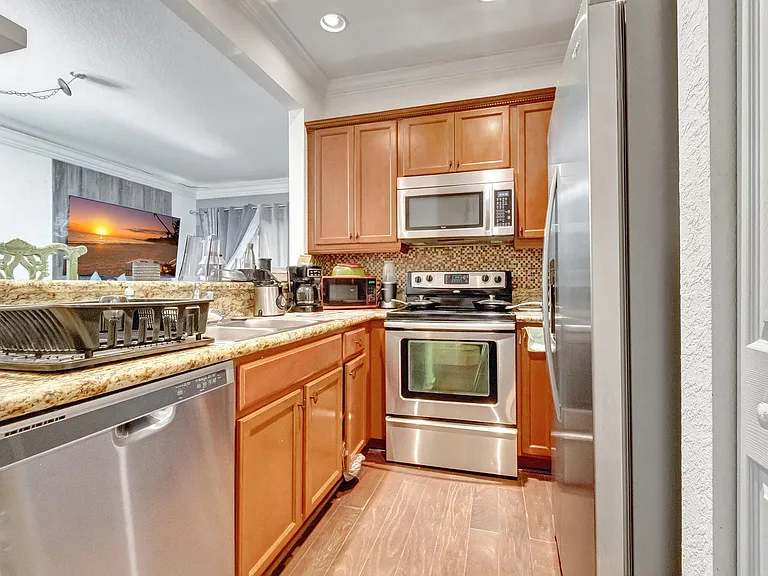 103 Monterey Bay Dr — Photo 5