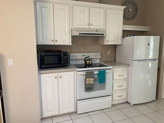 4th image of 9383 Hoosier Cir