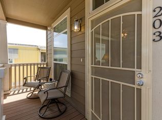 203 Wisteria Way #203, Ventura, CA 93004