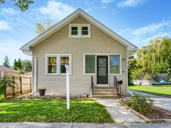 741 Hinman St, Aurora, IL 60505