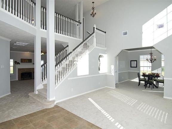 4th image of 12010 Da Vina Ln