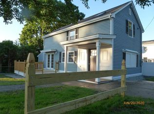 8 Russell St, Lowell, MA 01852