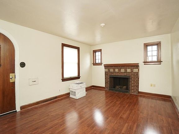 4th image of 2761 Faber Ave
