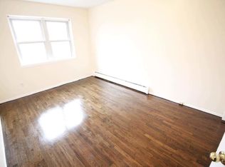 2563 W 15th St #2, Brooklyn, NY 11214