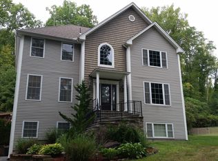 41 Old Westfield Rd, West Springfield, MA 01089
