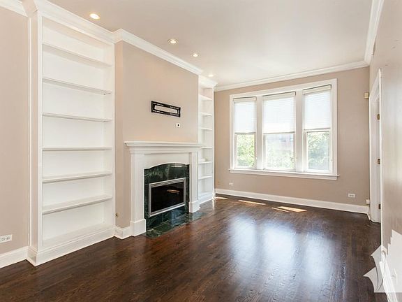 5th image of 3848 N Southport Ave