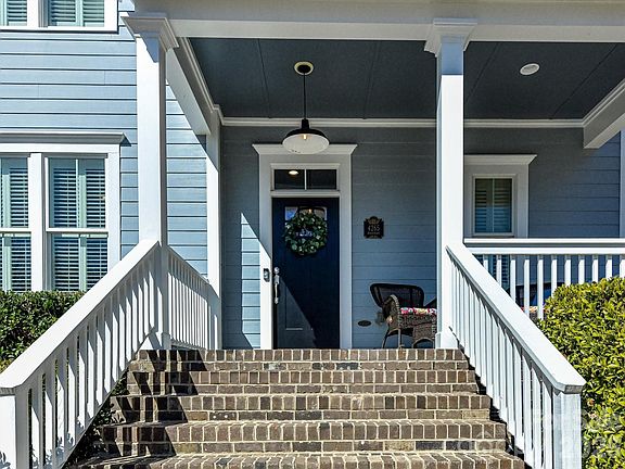 4th image of 4265 Birkshire Hts