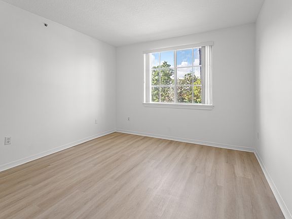 2nd image of 6851 SW 44th St #5209-5-209