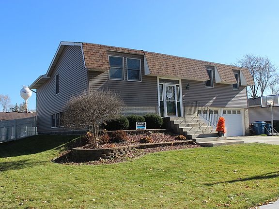 2nd image of 20233 S Jonquil Ln