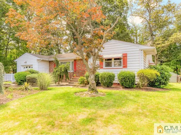 838 Patton St, North Brunswick, NJ 08902