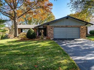 1219 Roxbury Close, Rockford, IL 61107