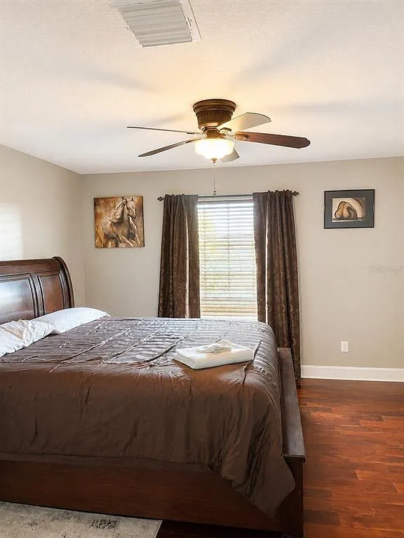 5 bed, 3.0 bath, 2976 sqft, $3,300 — Photo 3
