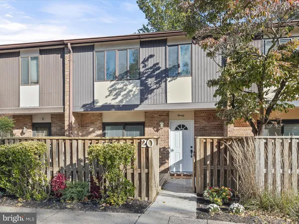 20 Pine Bark Ct #20, Cockeysville, MD 21030