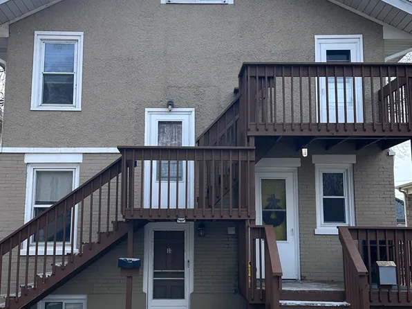 315 Hamilton St APT B, Geneva, IL 60134